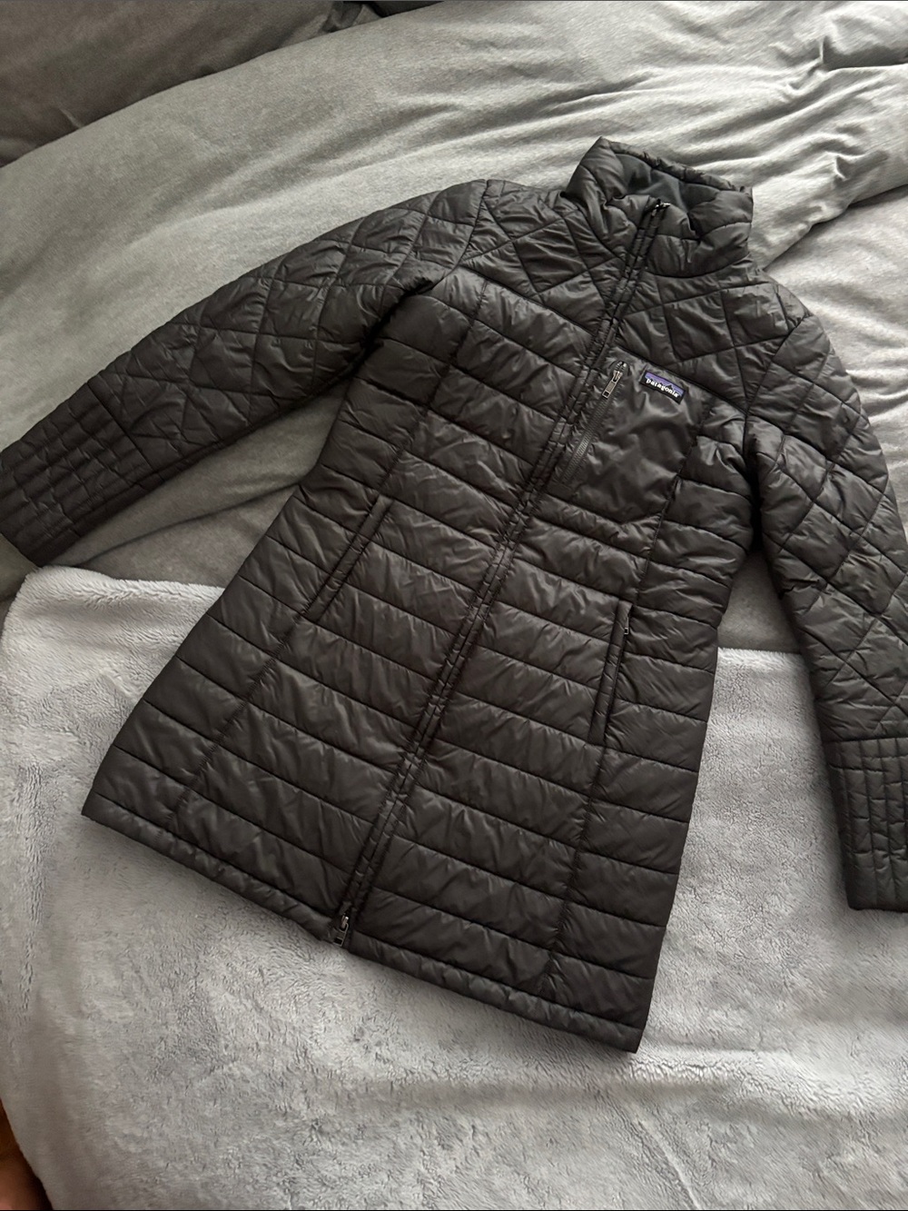 EUC Patagonia Women's Radial Long Quilted Puffer Jacket - Dark Gray Size M